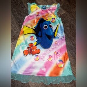 Finding Nemo nightgown size 6